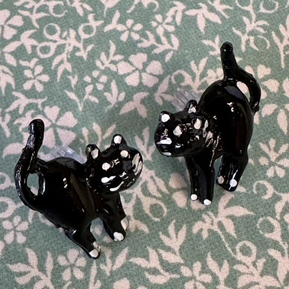 Source Unknown Jewelry - SALE - Adorable Vintage Earrings - Tiny Hand Painted, Black Metal Cats